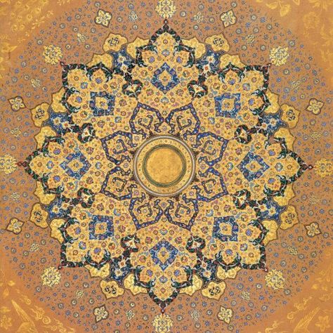 دُستُورُكُم الأوَّل:‌ اِبتِغاءُ مَرْضاةِ اللهِ في عَمَلِكُم، فإذا رَضِيَ هُو سُبحانَه فلا قِيمةَ لِإِعراضِ العالَمِ أَجْمَعَ ولا أَهَمِّيّةَ له، وإذا ما قَبِل هُو سُبحانَه فلا تَأْثِيرَ لِرَدِّ النّاسِ أَجمَعِينَ، وإذا أَرادَ هُو سُبحانَه واقْتَضَتْه حِكْمَتُه بَعدَما رَضِيَ وقَبِلَ العَمَلَ، جَعَلَ النَّاسَ يَقبَلُونَه ويَرضَوْن به وإن لم تَطْلُبُوه أَنتُم، لِذا يَنبَغِي جَعْلُ رِضَا اللهِ وَحْدَه دُونَ سِواه القَصْدَ الأَساسَ في هذه الخِدْمةِ.. خِدْمةِ الإِيمانِ والقُرآنِ.